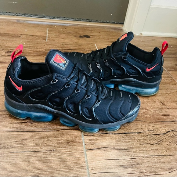 Nike Black and Blue Air VaporMax Plus men’s size 10